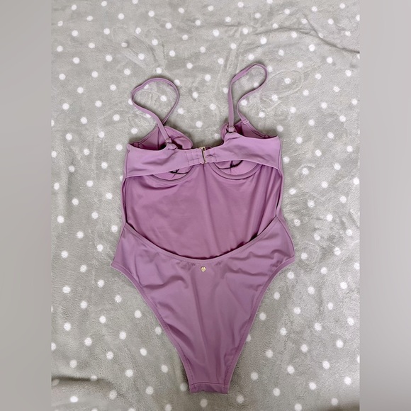 Victoria’s Secret swimsuit. Color: Lila. Size: L/M - Picture 4 of 7